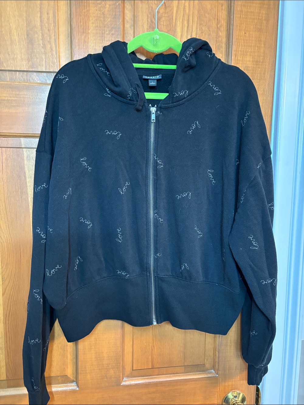 Torrid cropped black hoodie size 1 love print